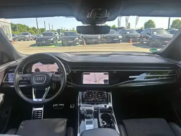 AUDI Q8 50TDI qu competition  BLACK HDMATRIX CARBON
