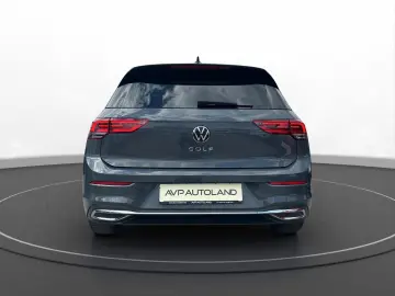 VW Golf VIII 2.0 TDI DSG ACTIVE   NAVI   AHK