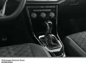 VW T-Roc R-Line DSG AHK 18 IQ.Drive R-Kamera