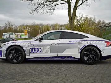 AUDI RS e-tron GT ICE EDITION 1 99 LASER MASSAGE B&O