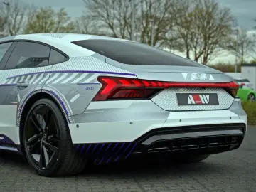 AUDI RS e-tron GT ICE EDITION 1 99 LASER MASSAGE B&O