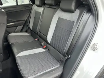 VW T-Roc R 4Motion NAV LED KAMERA AHK SPORTABGAS VC