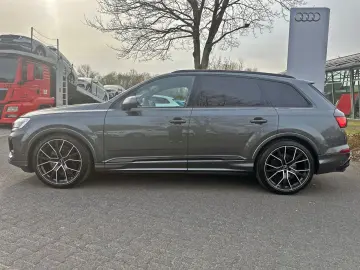AUDI SQ7 TFSI BLACK PANO HUD 7-SITZER AHK B&O