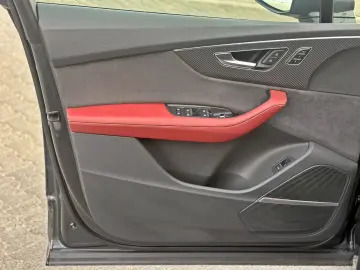 AUDI SQ7 TFSI BLACK PANO HUD 7-SITZER AHK B&O