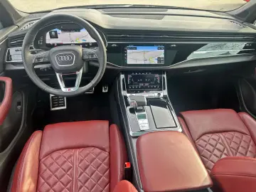 AUDI SQ7 TFSI BLACK PANO HUD 7-SITZER AHK B&O
