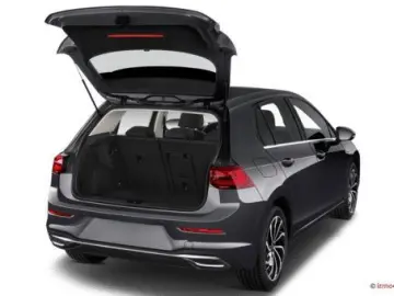 VW Golf VIII 1 5 eTSI Avtive 110KW DSG AHK NAV ACC