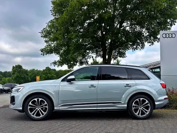 AUDI Q7 50TDI qu S LINE BLACK PANO HUD 7-SITZER