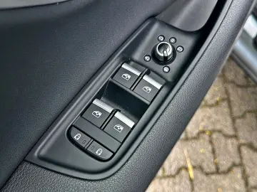 AUDI Q7 50TDI qu S LINE BLACK PANO HUD 7-SITZER