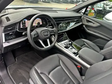 AUDI Q7 50TDI qu S LINE BLACK PANO HUD 7-SITZER