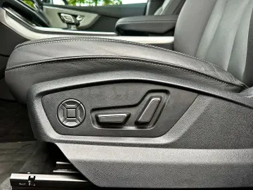 AUDI Q7 50TDI qu S LINE BLACK PANO HUD 7-SITZER