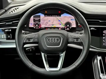 AUDI Q7 50TDI qu S LINE BLACK PANO HUD 7-SITZER