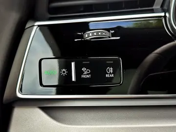 AUDI Q7 50TDI qu S LINE BLACK PANO HUD 7-SITZER