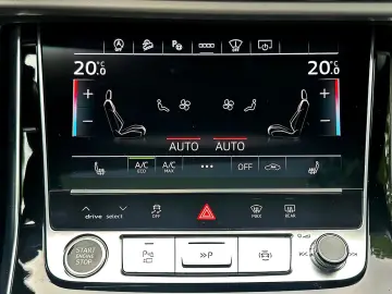 AUDI Q7 50TDI qu S LINE BLACK PANO HUD 7-SITZER