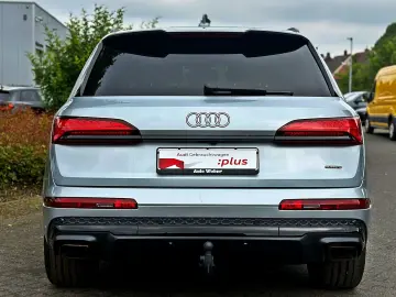 AUDI Q7 50TDI qu S LINE BLACK PANO HUD 7-SITZER