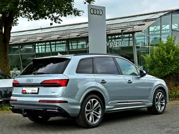 AUDI Q7 50TDI qu S LINE BLACK PANO HUD 7-SITZER