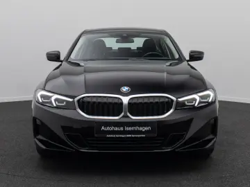 BMW 318i GeschwindigR PDC DAB CockpitPlus Widscreen
