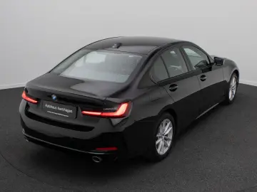 BMW 318i GeschwindigR PDC DAB CockpitPlus Widscreen
