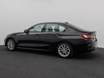 BMW 318i GeschwindigR PDC DAB CockpitPlus Widscreen