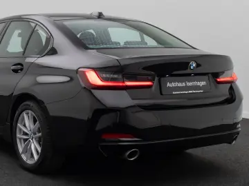 BMW 318i GeschwindigR PDC DAB CockpitPlus Widscreen