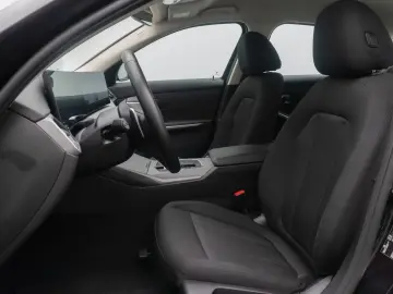 BMW 318i GeschwindigR PDC DAB CockpitPlus Widscreen