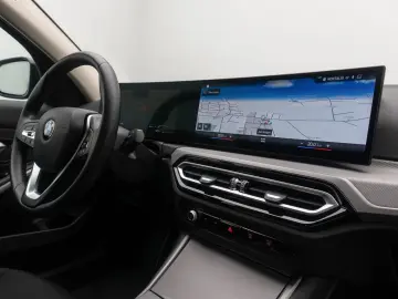 BMW 318i GeschwindigR PDC DAB CockpitPlus Widscreen