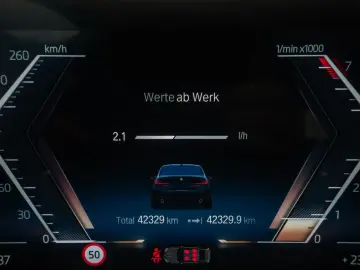 BMW 318i GeschwindigR PDC DAB CockpitPlus Widscreen