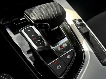AUDI S5 Sportback TDI qu COMPETITION LASER BLACK