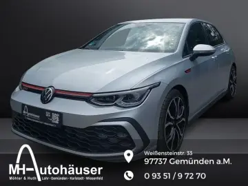 VW Golf 2.0 TSI DSG  SHZ RFK Navi AHK schwenkb.