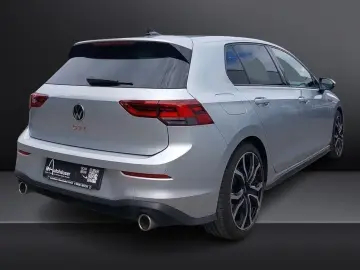 VW Golf 2.0 TSI DSG  SHZ RFK Navi AHK schwenkb.