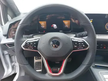 VW Golf 2.0 TSI DSG  SHZ RFK Navi AHK schwenkb.
