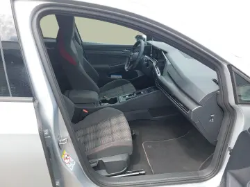 VW Golf 2.0 TSI DSG  SHZ RFK Navi AHK schwenkb.