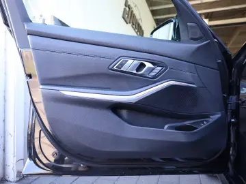 BMW M340i xDrive M KAMERA HUD SBD SHZ LHZ APPLE R19