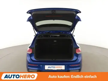 VW Golf VIII 2.0 TSI R 4Motion Aut. NAVI IQLED ACC