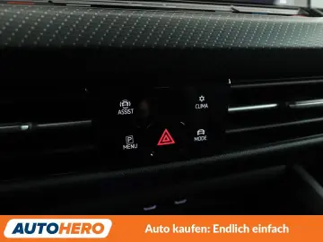 VW Golf VIII 2.0 TSI R 4Motion Aut. NAVI IQLED ACC