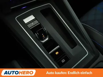 VW Golf VIII 2.0 TSI R 4Motion Aut. NAVI IQLED ACC