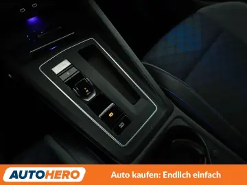 VW Golf VIII 2.0 TSI R 4Motion Aut. NAVI IQLED ACC