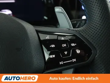 VW Golf VIII 2.0 TSI R 4Motion Aut. NAVI IQLED ACC