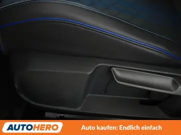 VW Golf VIII 2.0 TSI R 4Motion Aut. NAVI IQLED ACC