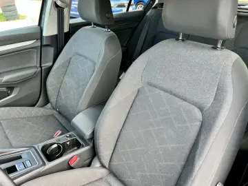 VW Golf 1.5 eTSI OPF DSG Life GZJR AAC SHZ KAMERA