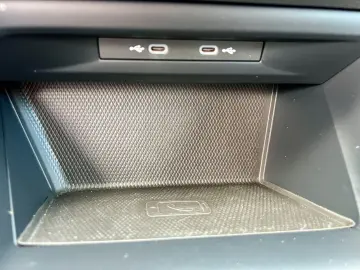 VW Golf 1.5 eTSI OPF DSG Life GZJR AAC SHZ KAMERA