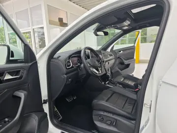 VW T-Roc R-Line 4Motion DCC Panorama Leder Nappa