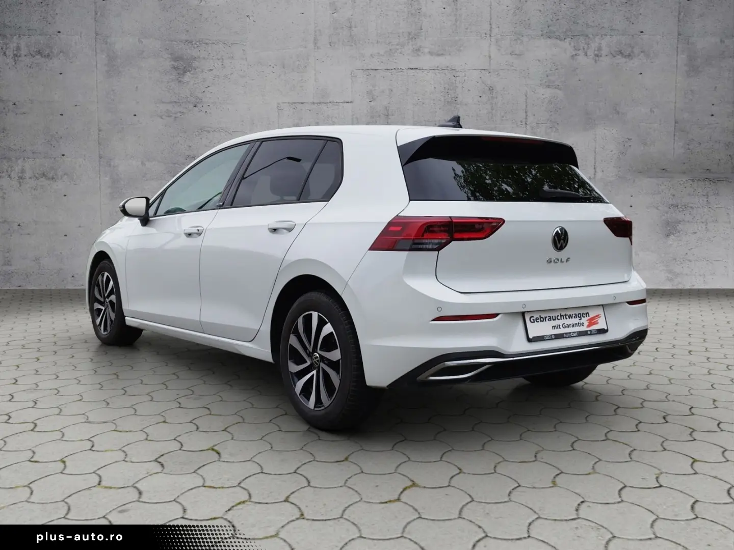 VW Golf VIII Active 1.5 TSI 5JG AHK ACC PANO NAV