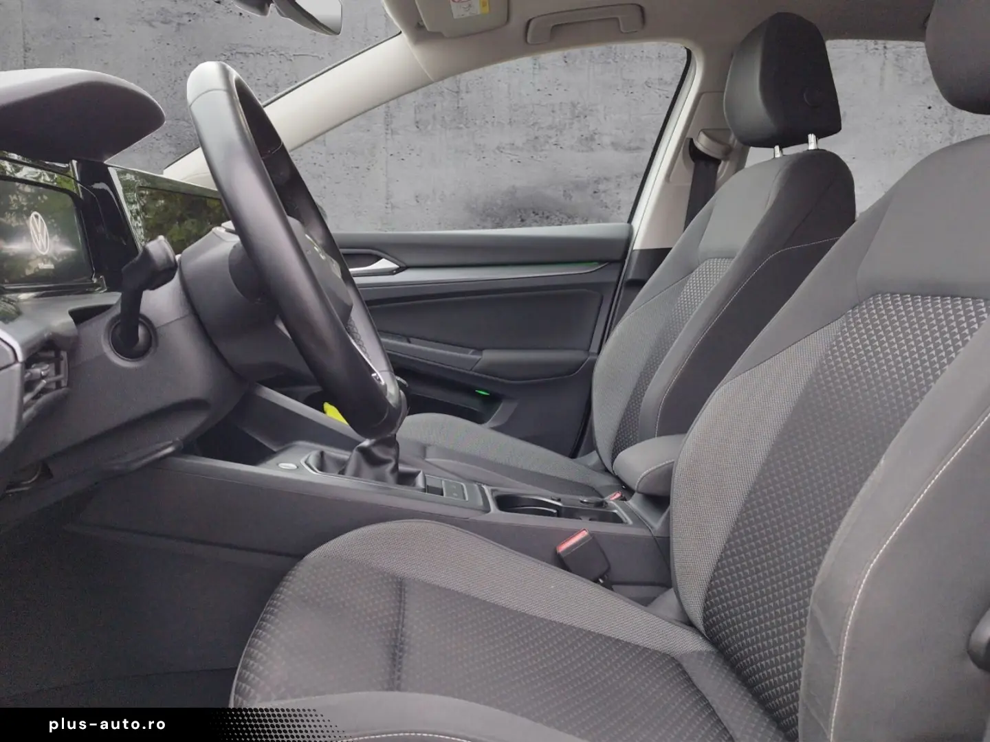 VW Golf VIII Active 1.5 TSI 5JG AHK ACC PANO NAV