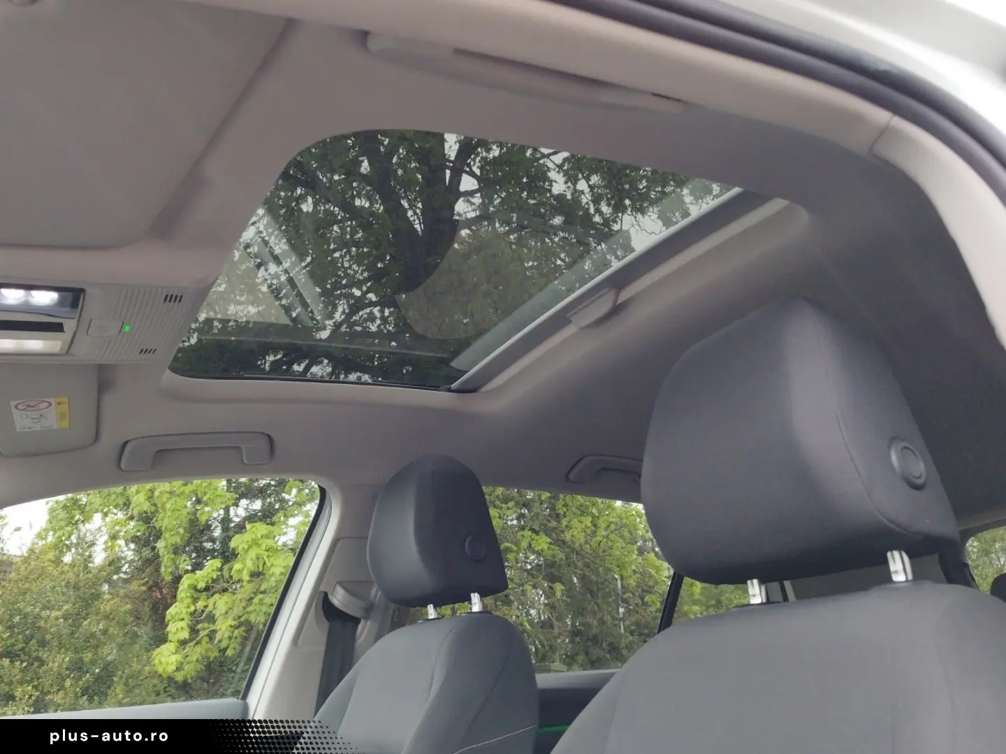 VW Golf VIII Active 1.5 TSI 5JG AHK ACC PANO NAV
