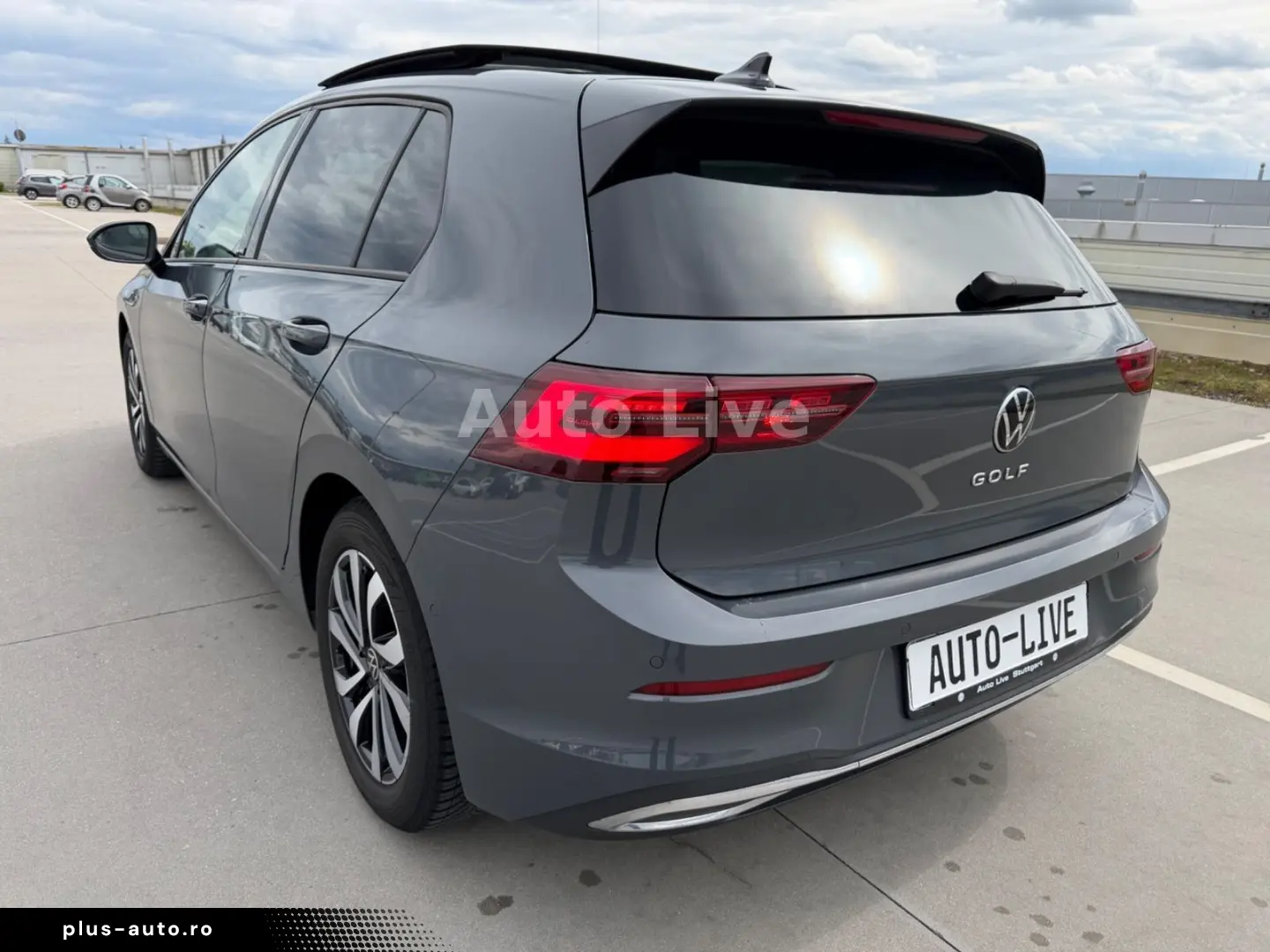 VW Golf 8 2.0 TDI ACTIVE DSG VIR PAN IQ-LED HEAD-UP