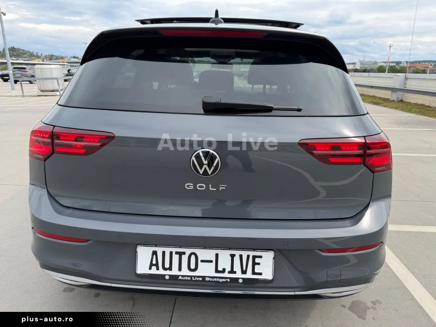 VW Golf 8 2.0 TDI ACTIVE DSG VIR PAN IQ-LED HEAD-UP