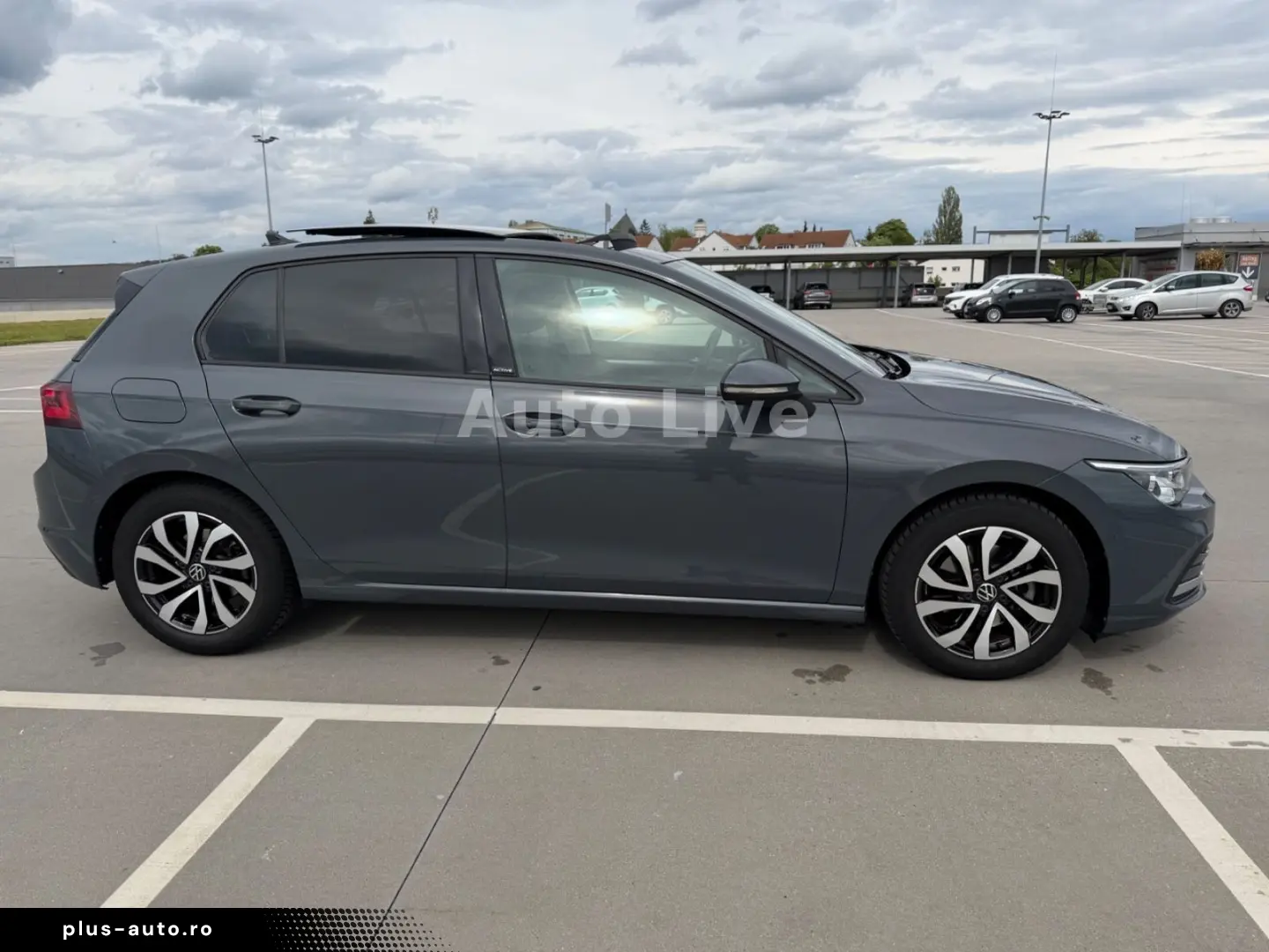 VW Golf 8 2.0 TDI ACTIVE DSG VIR PAN IQ-LED HEAD-UP