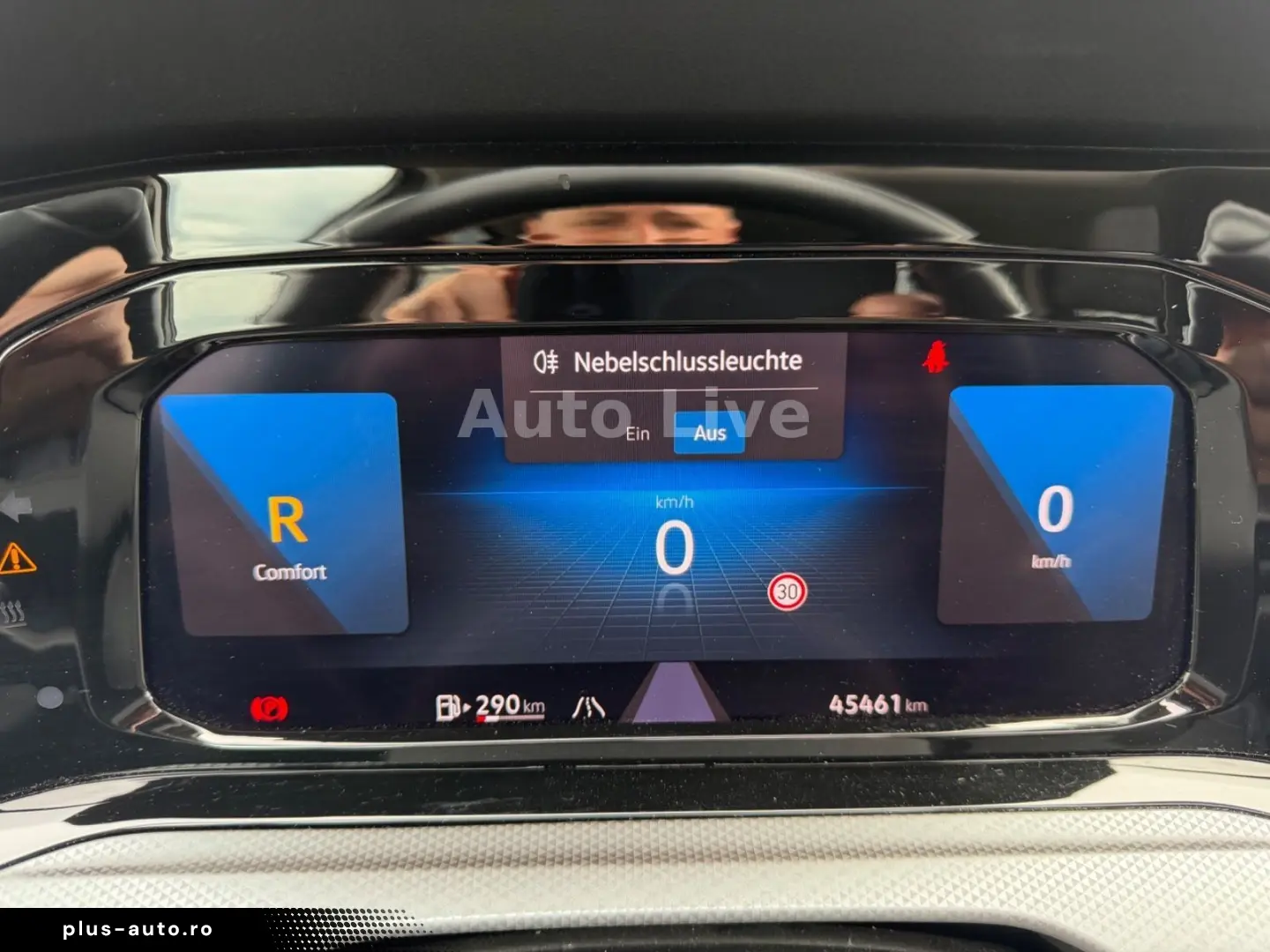 VW Golf 8 2.0 TDI ACTIVE DSG VIR PAN IQ-LED HEAD-UP