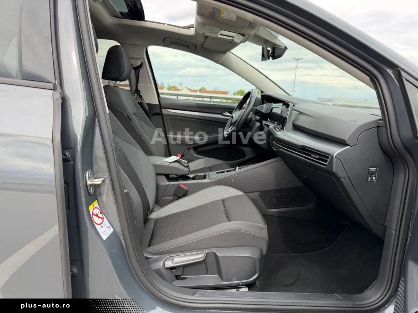 VW Golf 8 2.0 TDI ACTIVE DSG VIR PAN IQ-LED HEAD-UP