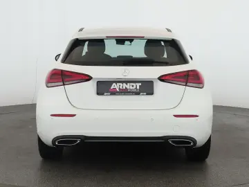 MERCEDES-BENZ A 180 7G Progressive LED Digi Navi App SHZ Kam